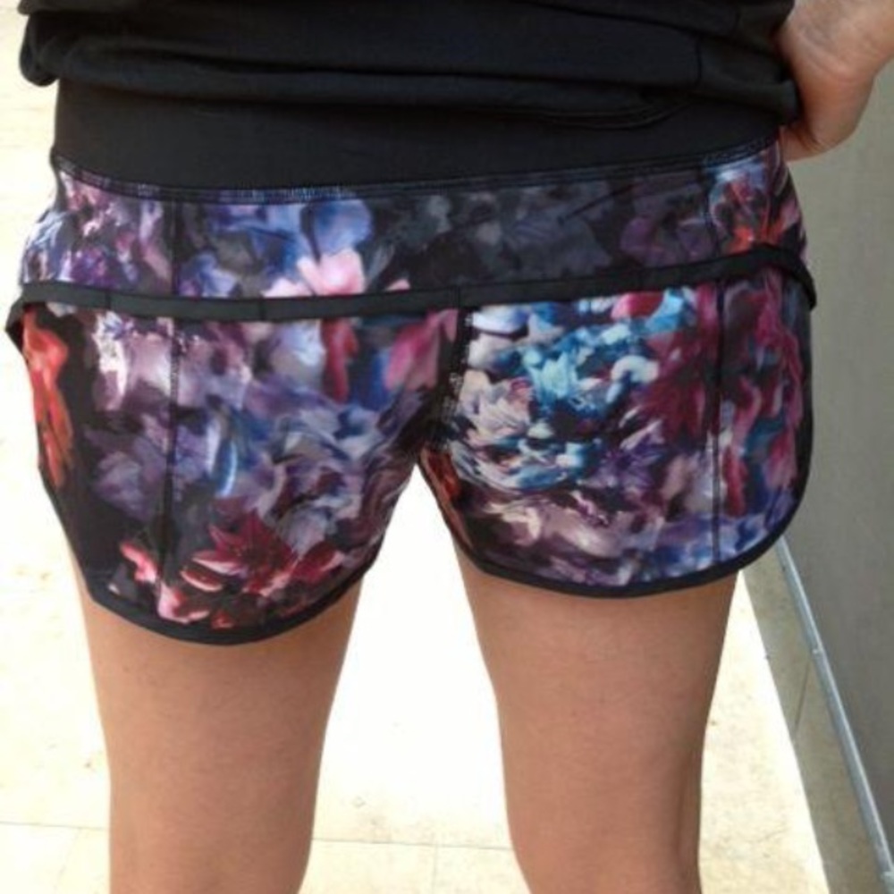 🌸Lululemon Speed Shorts-Spring Has Sprung🌸 - Picture 6 of 12